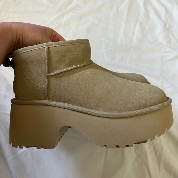UGG Classic Ultra Mini New Heights Platform Boots - Picture 4 of 12